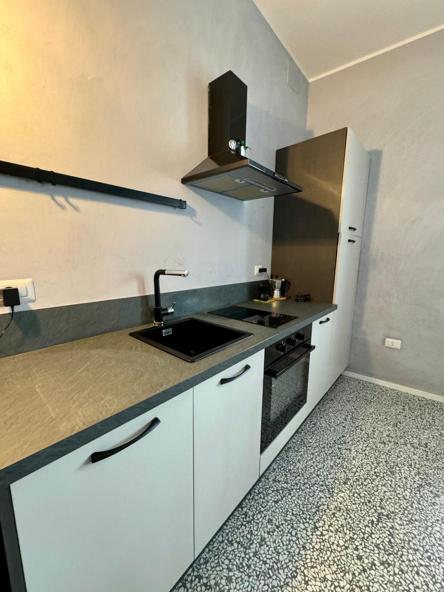 4 Balconi Rooms Paladini B&B E Appartamenti Lecce Exterior foto